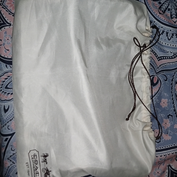 Coach purse - Picture 13 of 13